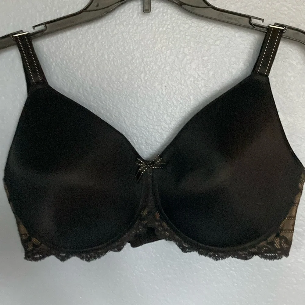Rive Gauche Full Coverage T-Shirt Bra by CHANTELLE. Black.Underwire. Size 38 DDD - Picture 3 of 13